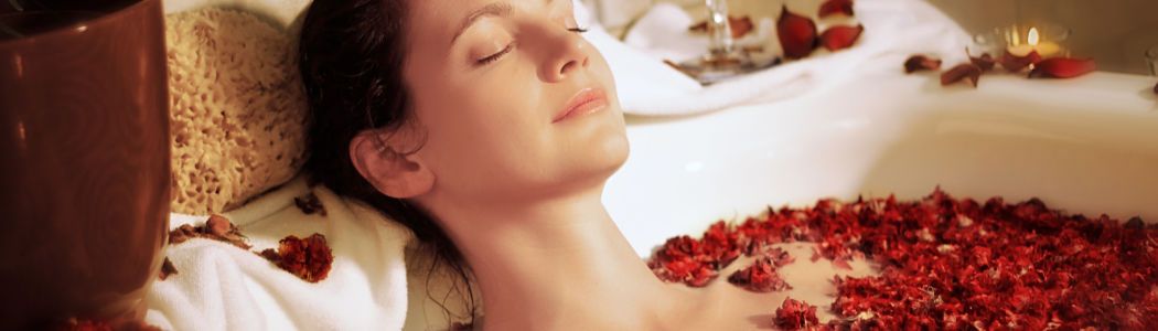 Pure Entspannung und SPA für alle Sinne im Rosenbad von PROnatur24® Pure Entspannung und SPA für alle Sinne im Rosenbad von PROnatur24®