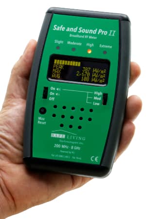 Safe and Sound Pro II EMF Detektor | Breitband Messgerät für Funkstrahlung HF | Erkennung von Funkstrahlung von 200 MHz bis 8 GHz, inklusive 5G. Profi-Gerät für Anfänger. Safe and Sound Pro II EMF Detektor | Breitband Messgerät für Funkstrahlung HF | Erkennung von Funkstrahlung von 200 MHz bis 8 GHz, inklusive 5G. Profi-Gerät für Anfänger.